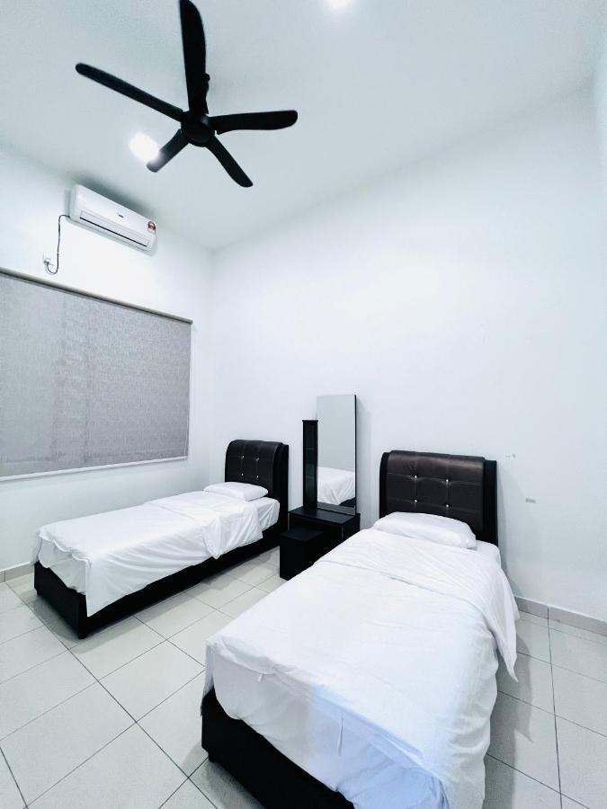 Singbeach Holiday House Mersing Exteriör bild